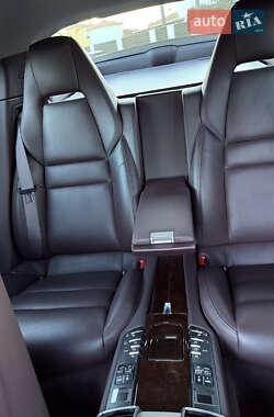 Фастбэк Porsche Panamera 2013 в 