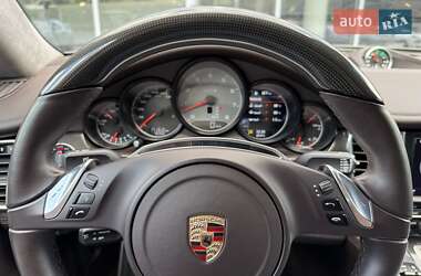 Фастбэк Porsche Panamera 2013 в 