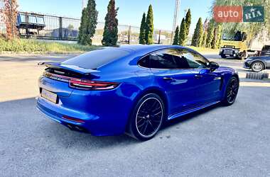 Фастбэк Porsche Panamera 2018 в 