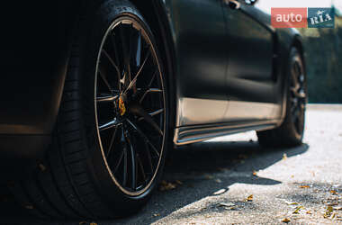 Фастбэк Porsche Panamera 2020 в 