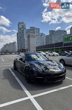 Универсал Porsche Panamera 2019 в Киеве