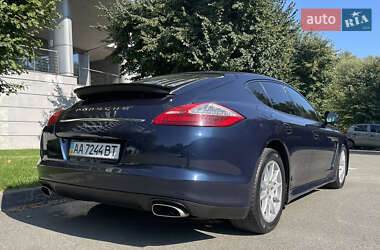 Фастбэк Porsche Panamera 2012 в 