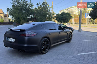 Фастбэк Porsche Panamera 2011 в 