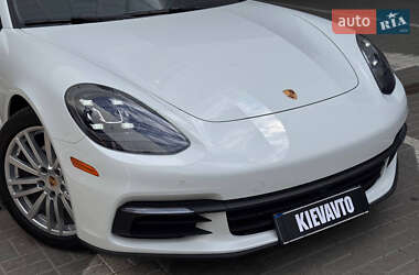Фастбэк Porsche Panamera 2019 в 