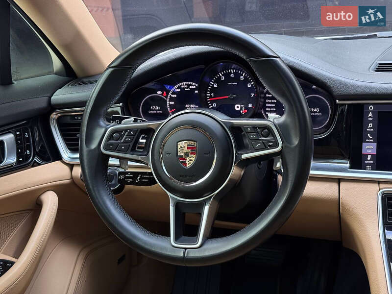 Фастбэк Porsche Panamera 2019 в Киеве фото 24 Фастбэк Porsche Panamera 2019 в Киеве