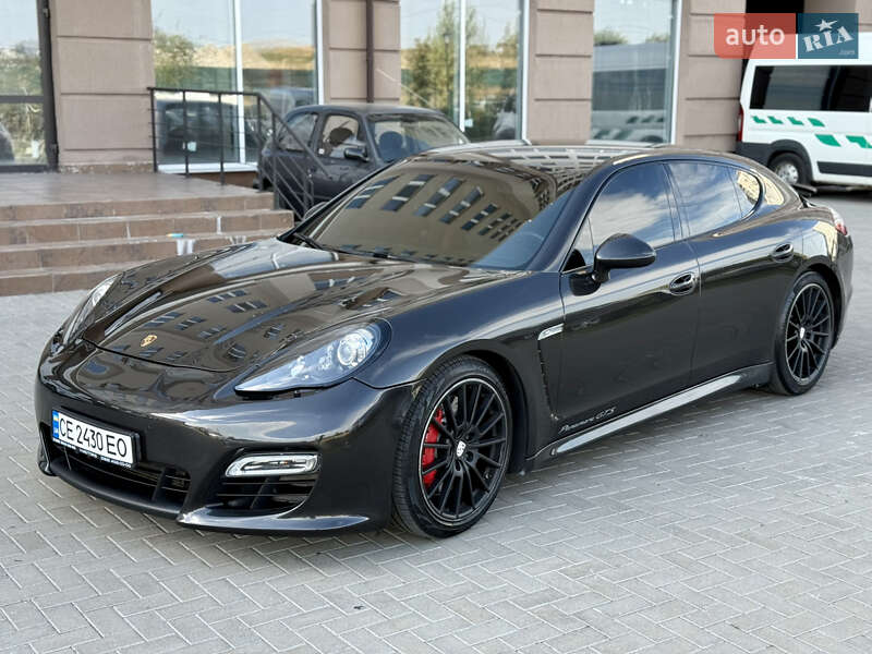 Фастбэк Porsche Panamera 2012 в Киеве