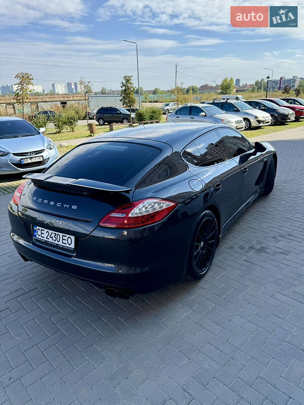 Фастбэк Porsche Panamera 2012 в Киеве
