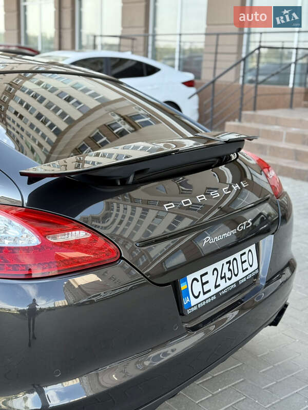 Фастбэк Porsche Panamera 2012 в Киеве