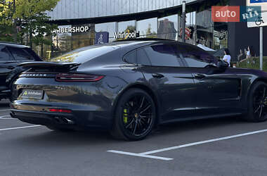 Фастбэк Porsche Panamera 2018 в 