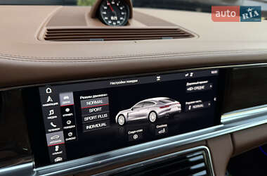 Фастбэк Porsche Panamera 2020 в 