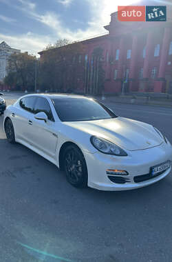 Фастбэк Porsche Panamera 2009 в 
