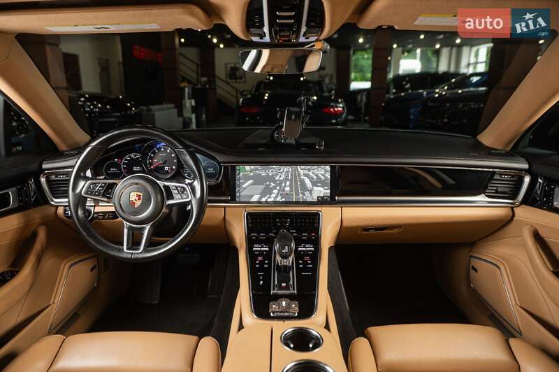 Фастбэк Porsche Panamera 2018 в Одессе фото 24 Фастбэк Porsche Panamera 2018 в Одессе