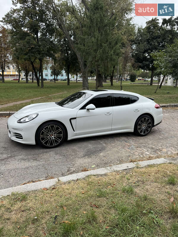 Porsche Panamera 2015