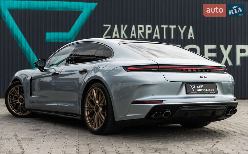 Фастбэк Porsche Panamera 2024 в Мукачево