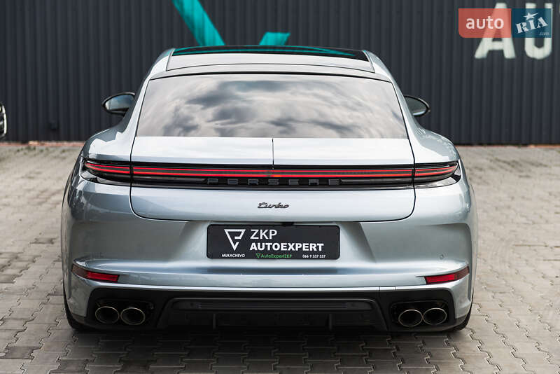 Фастбэк Porsche Panamera 2024 в Мукачево