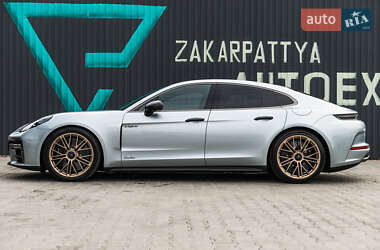 Фастбэк Porsche Panamera 2024 в 