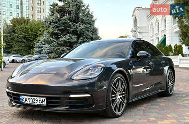 Фастбэк Porsche Panamera 2018 в Одессе