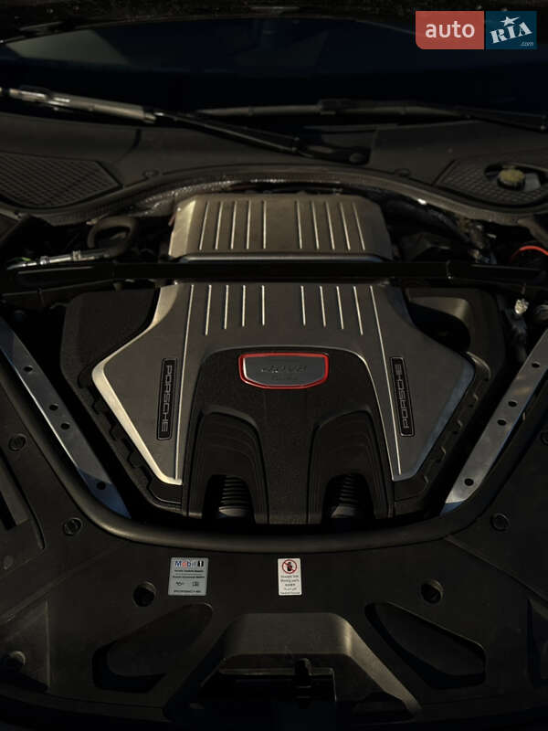 Фастбек Porsche Panamera 2017 в Києві фото 67 Фастбек Porsche Panamera 2017 в Києві