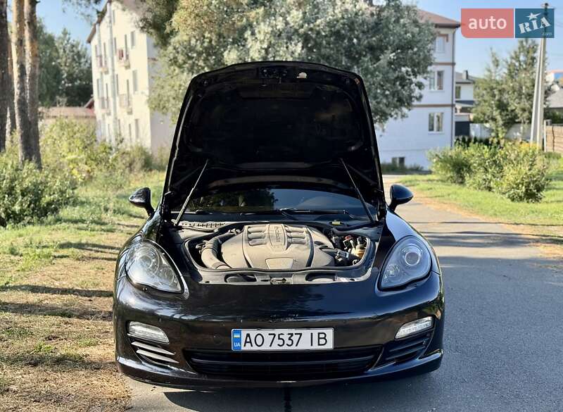 Фастбэк Porsche Panamera 2012 в Киеве