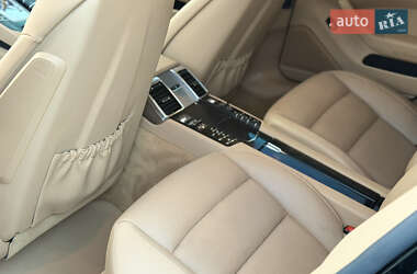 Фастбэк Porsche Panamera 2014 в 