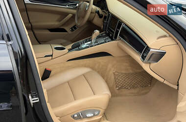 Фастбэк Porsche Panamera 2014 в 