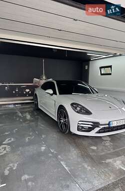 Фастбэк Porsche Panamera 2021 в 