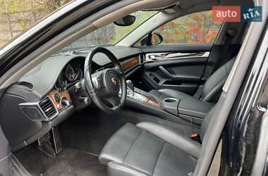 Фастбэк Porsche Panamera 2013 в Киеве