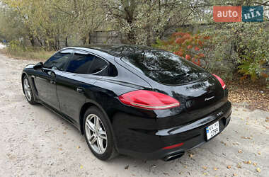Фастбэк Porsche Panamera 2013 в Киеве