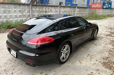 Фастбэк Porsche Panamera 2013 в Киеве