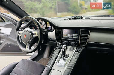 Фастбэк Porsche Panamera 2012 в 