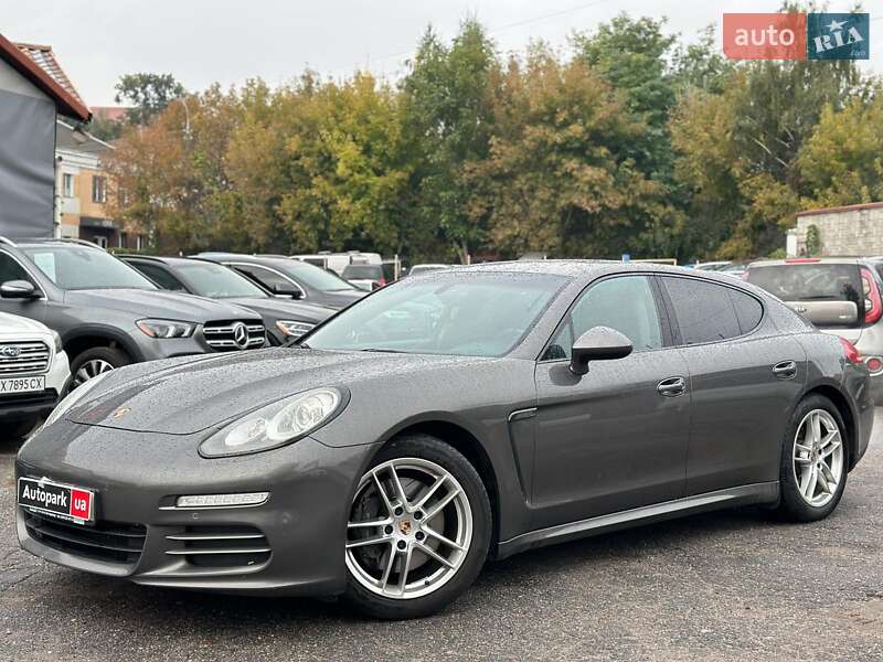 Porsche Panamera 2013