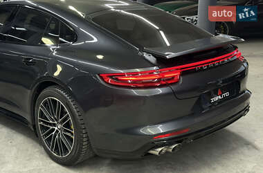 Фастбэк Porsche Panamera 2017 в 
