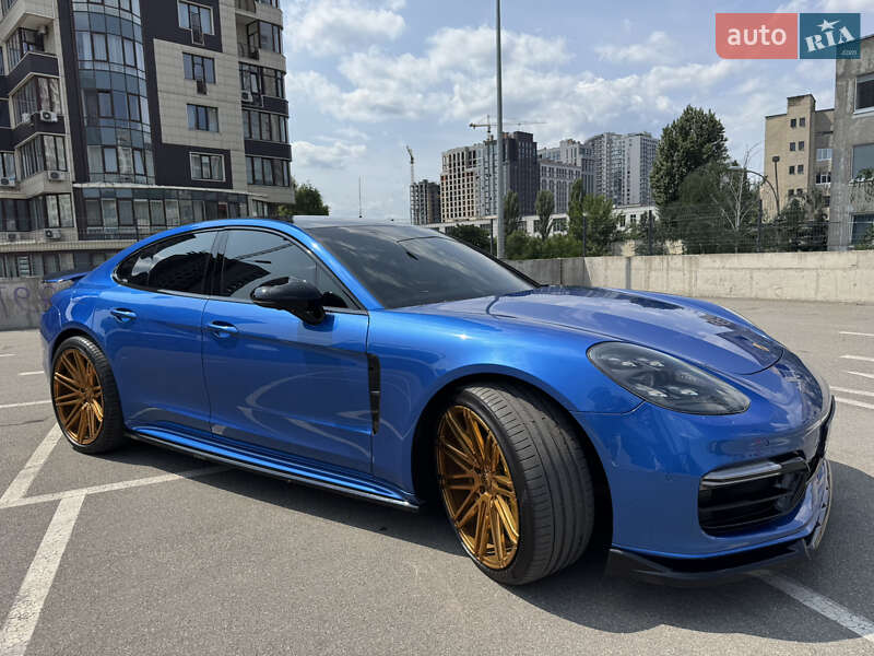 Фастбэк Porsche Panamera 2016 в Киеве