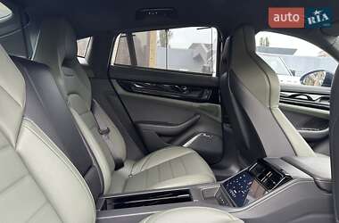 Фастбэк Porsche Panamera 2024 в 