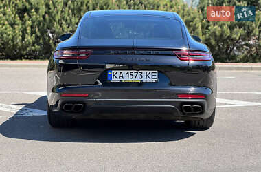 Фастбэк Porsche Panamera 2016 в 