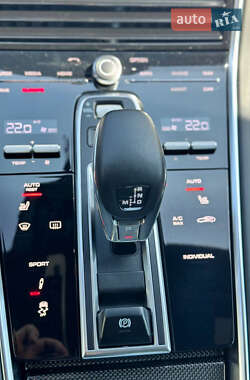 Фастбэк Porsche Panamera 2016 в 