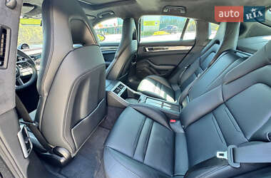 Фастбэк Porsche Panamera 2016 в 