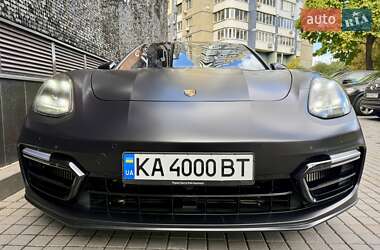 Фастбэк Porsche Panamera 2023 в 
