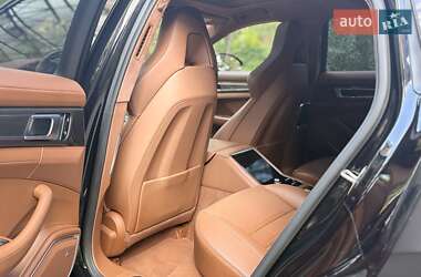 Фастбэк Porsche Panamera 2023 в 