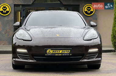 Фастбэк Porsche Panamera 2013 в 