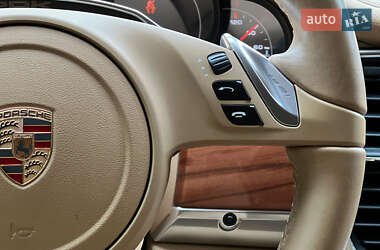 Фастбэк Porsche Panamera 2013 в 