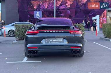 Фастбек Porsche Panamera 2018 в  фото 8 Фастбек Porsche Panamera 2018 в