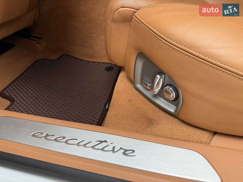 Фастбэк Porsche Panamera 2013 в Киеве фото 23 Фастбэк Porsche Panamera 2013 в Киеве