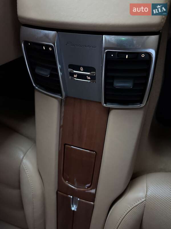 Фастбэк Porsche Panamera 2013 в Киеве