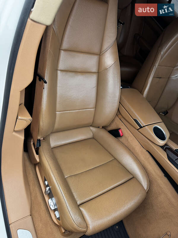 Фастбек Porsche Panamera 2010 в Харкові