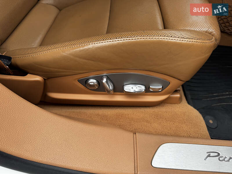 Фастбек Porsche Panamera 2010 в Харкові