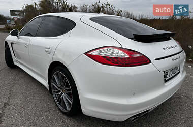 Фастбек Porsche Panamera 2010 в 