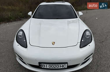 Фастбек Porsche Panamera 2010 в 