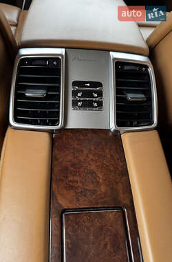 Фастбек Porsche Panamera 2010 в 