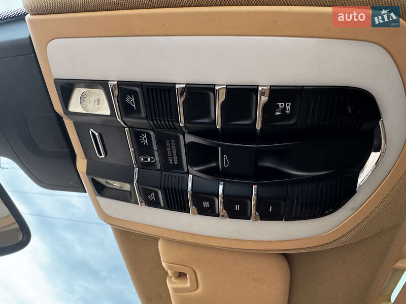 Фастбек Porsche Panamera 2010 в Харкові